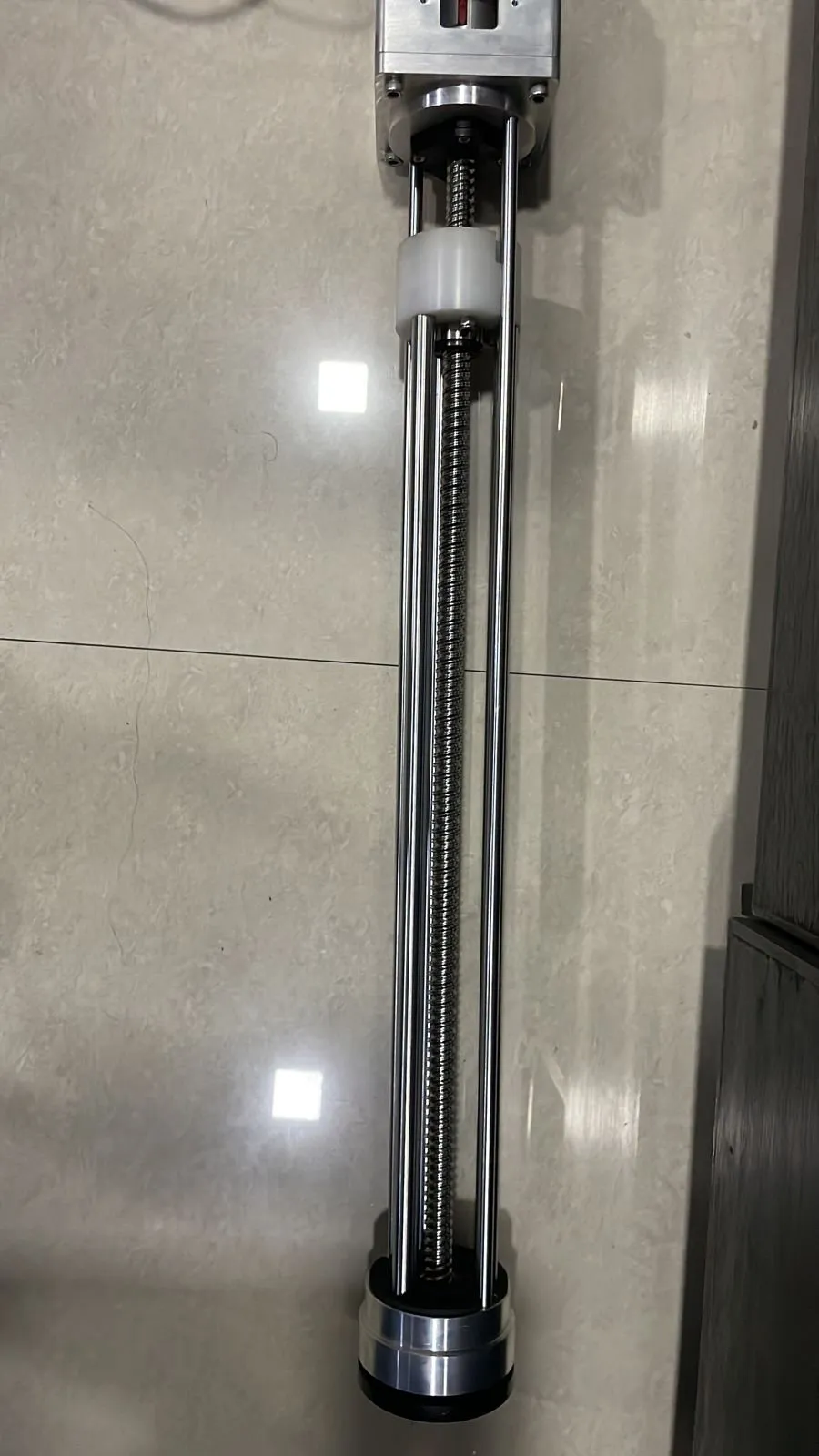 Ball screw inside the actuator