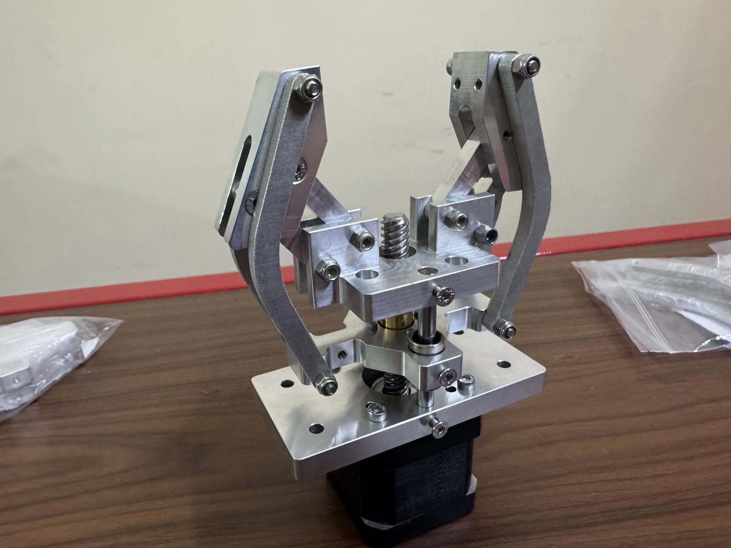 The gripper from the side